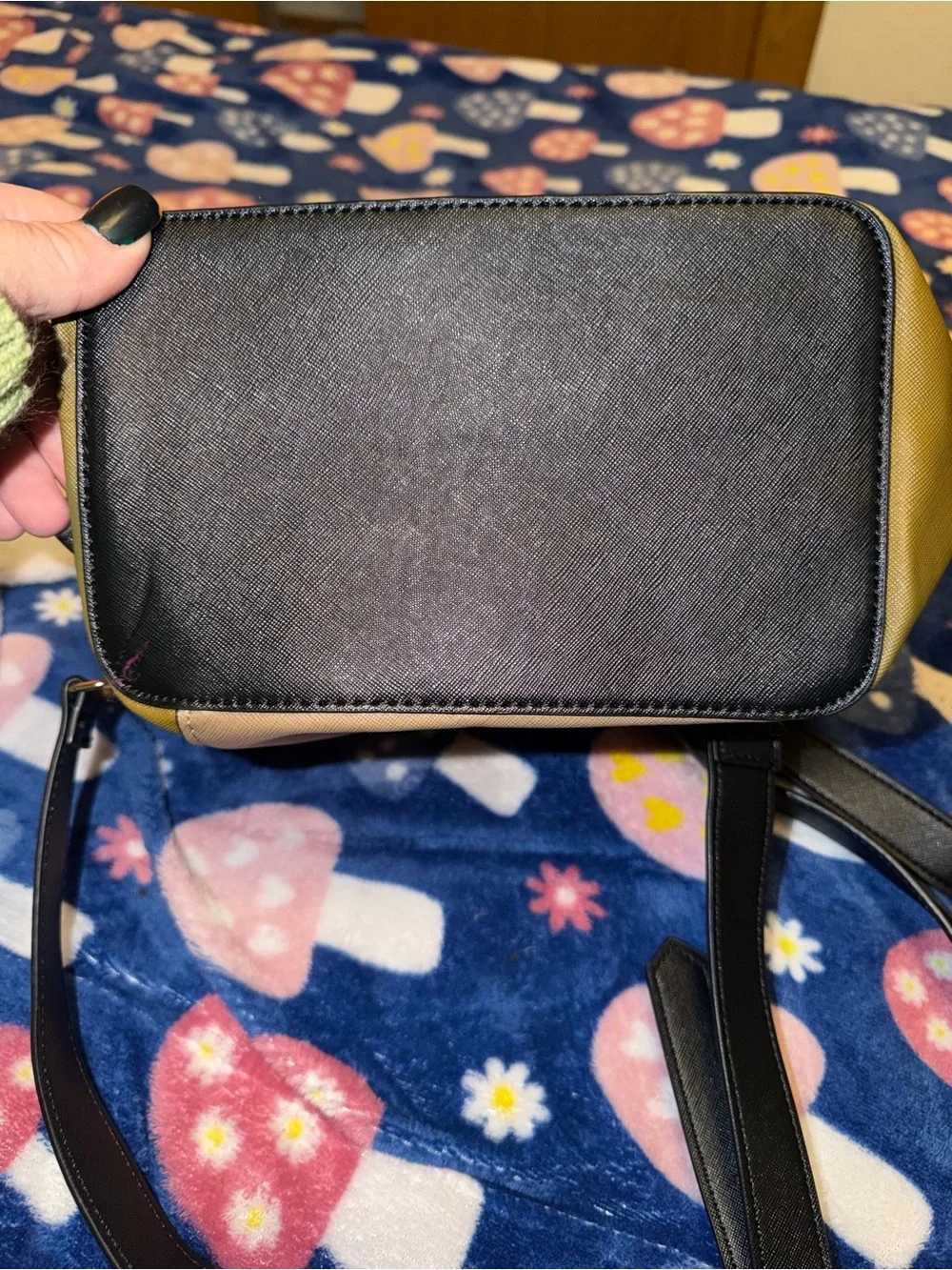 Steve Madden Beige and Olive Structured Top-Handle Women’s Bag NEW WITHOUT TAG